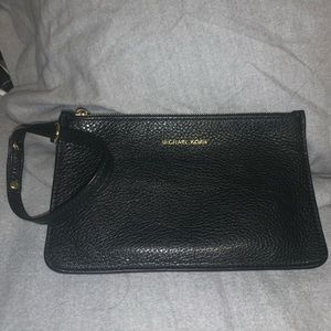 Michael Kors Jet Set Wristlet